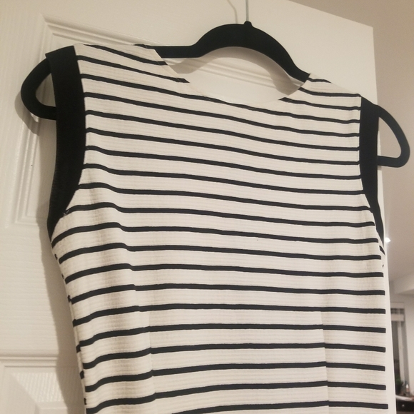 Beautiful Dress - Picture 6 of 8